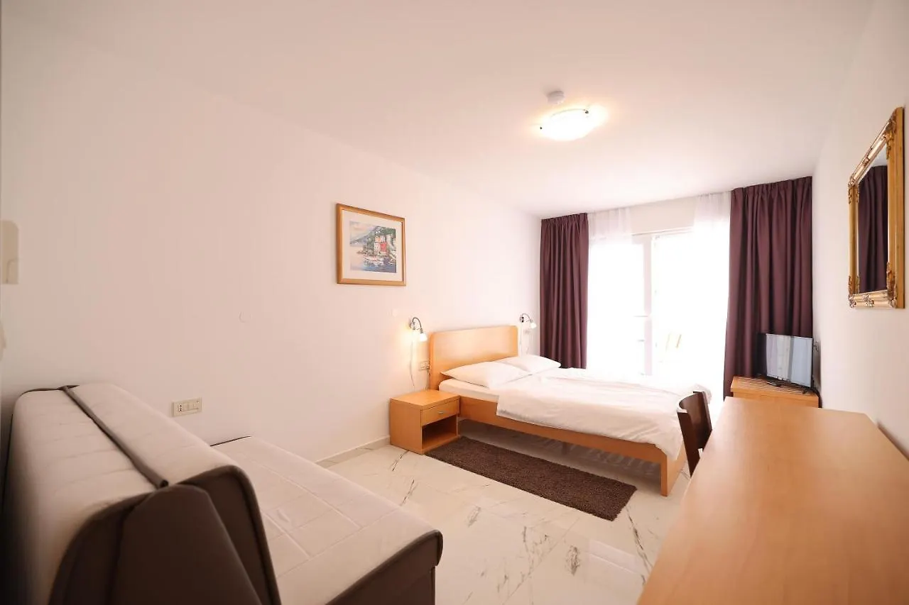 Depadansa Hotel Lucija*** Posedarje